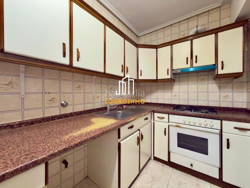 Foto 55255656-2cc7-4df2-a12d-04f2d3f97e30. Appartement avec chauffage parking dans Juzgados Logroño