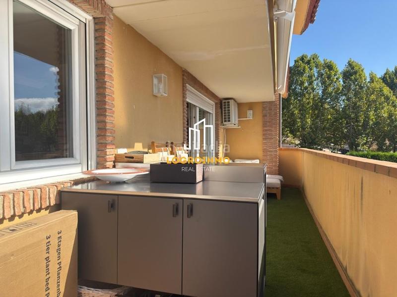 Foto 608d747c-ffc2-4606-a21f-4163f17a0f3f. Pis amb calefacció aparcament piscina a Villamediana de Iregua