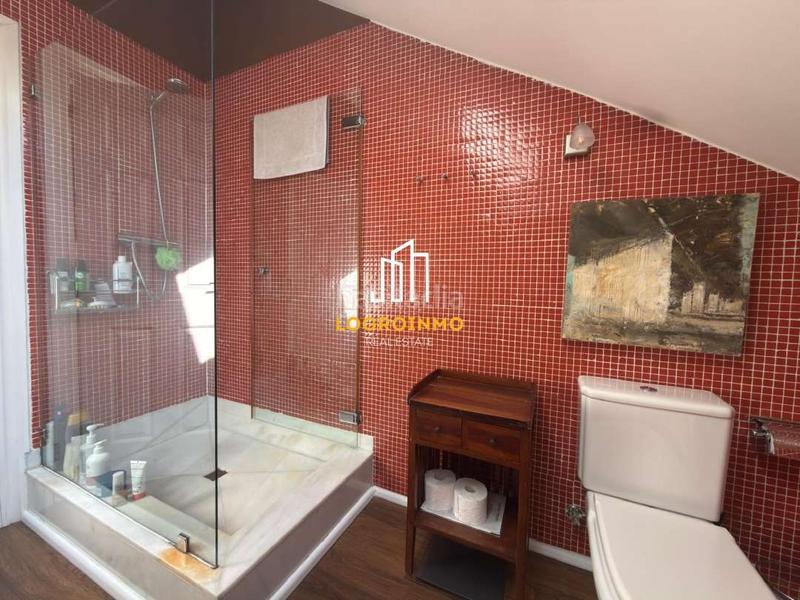 Foto 6836bd7b-159c-45b4-9f12-e9c07bfc1512. Pis amb calefacció aparcament piscina a Villamediana de Iregua