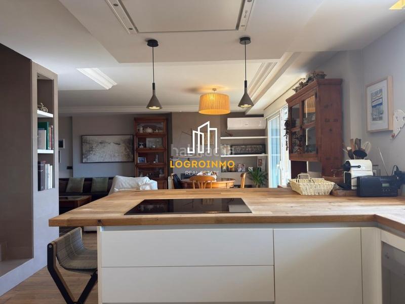 Foto d27872dd-a847-4b1d-b7e5-5ae26ee1d8ae. Pis amb calefacció aparcament piscina a Villamediana de Iregua