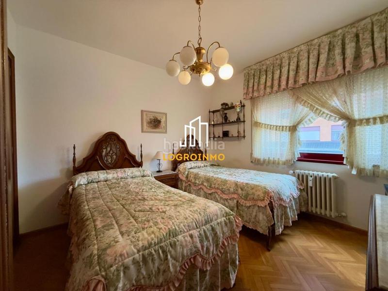 Foto 2a07df04-b207-4d98-88f5-c94039cbaad4. Pis amb calefacció aparcament a Gran Via Logroño