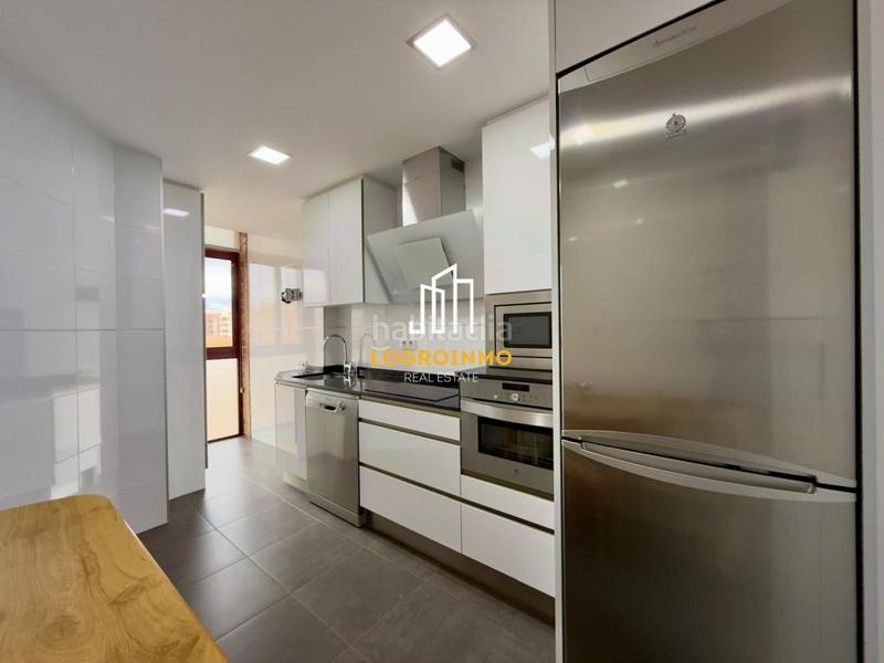 Foto 72edfd85-6f25-4282-ab66-ba8e822b7d80. Pis amb calefacció aparcament a Gran Via Logroño