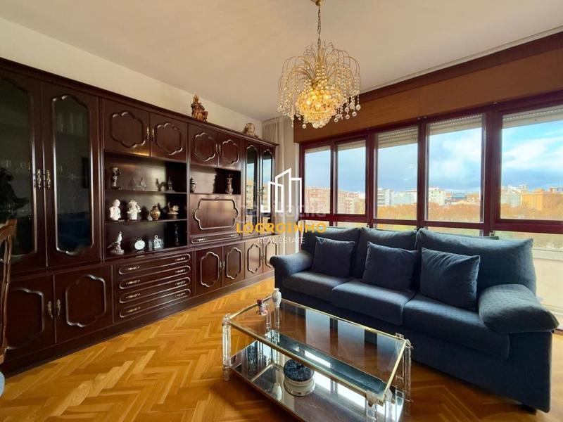 Foto bb809503-940a-4208-8537-29b1809be80e. Pis amb calefacció aparcament a Gran Via Logroño