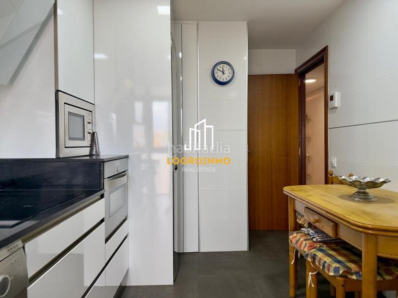 Foto bd2da8cc-e162-4354-8ab1-9020c318cc52. Pis amb calefacció aparcament a Gran Via Logroño