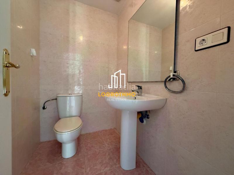 Foto 254c465c-158d-47de-8bed-690ee236b6f8. Appartamento con riscaldamento parcheggio in Villamediana de Iregua