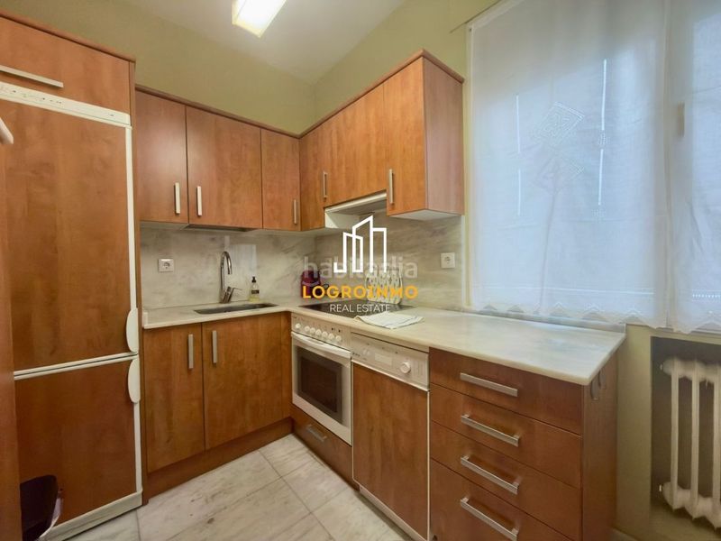 Foto 52d6e47c-a7e7-4378-849e-6897f71a8971. Rent flat with heating in Gran Via Logroño