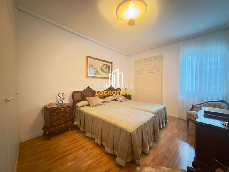 Foto 7945ec12-606e-4f24-8b5f-180910a04176. Rent flat with heating in Gran Via Logroño