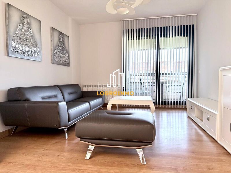 Foto 4776ad09-af7d-4b8b-957b-b4ed385c04fd. Flat with heating parking pool in Cascajos - Piqueras Logroño