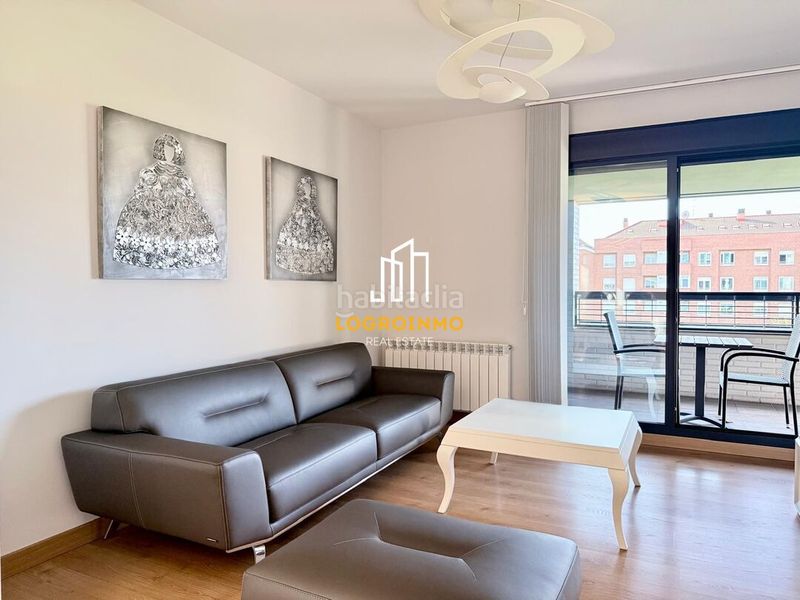 Foto 4bfaec4c-3823-4322-9135-dc5df6421f7c. Flat with heating parking pool in Cascajos - Piqueras Logroño