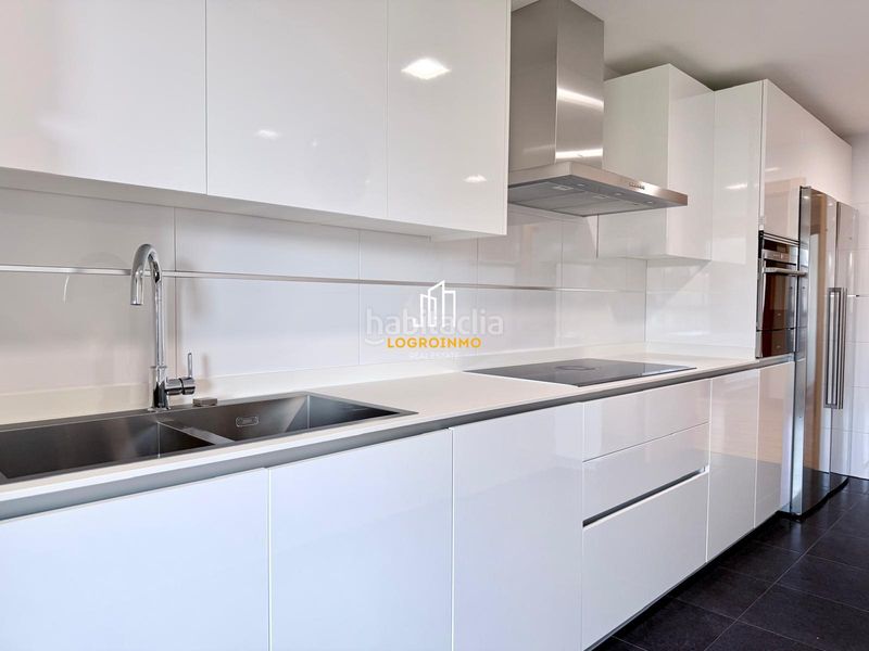 Foto d588fe04-e359-42b3-a3b1-928123dcda32. Flat with heating parking pool in Cascajos - Piqueras Logroño