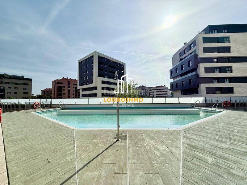 Foto e44357af-302a-406b-b22f-da4098611bf2. Flat with heating parking pool in Cascajos - Piqueras Logroño