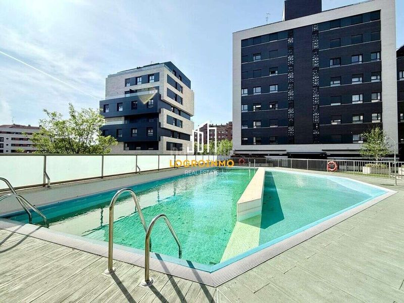 Foto ffff3818-d7ed-4049-8011-7e050211b9e5. Flat with heating parking pool in Cascajos - Piqueras Logroño