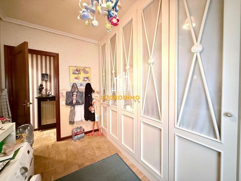 Foto 5dbb1a0d-fdfa-4979-b12b-fab315bd40f2. Flat with heating in Oeste Logroño