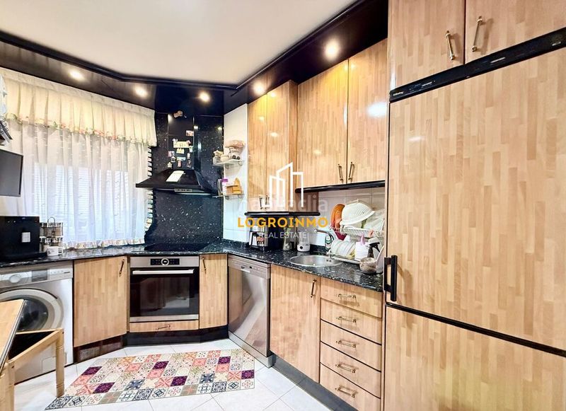 Foto 8b9559b1-25bf-41b3-ba3a-20055cdc85b0. Flat with heating in Oeste Logroño