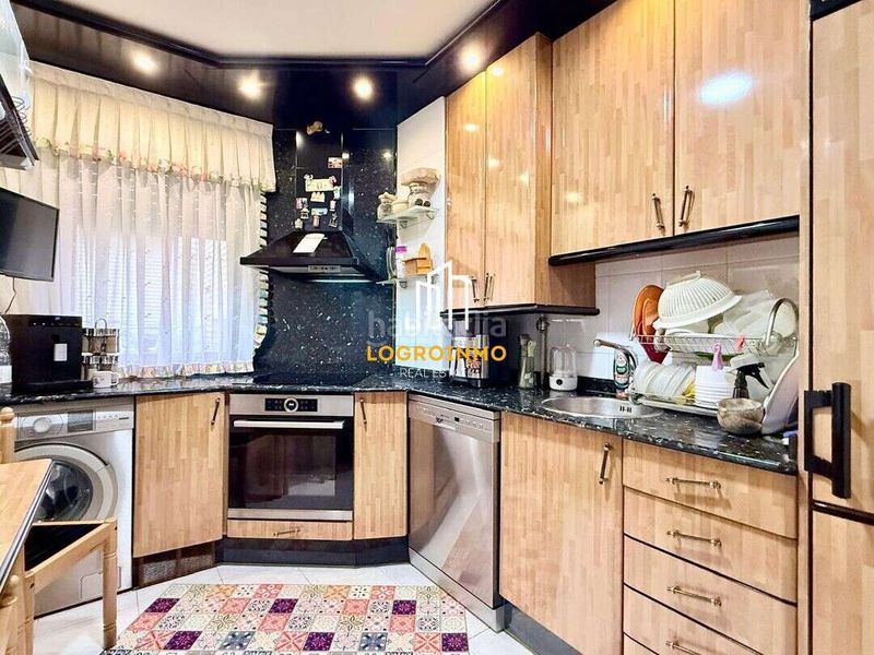 Foto bb632b20-dcb5-417d-aaf7-ec7cc7c9f27e. Flat with heating in Oeste Logroño