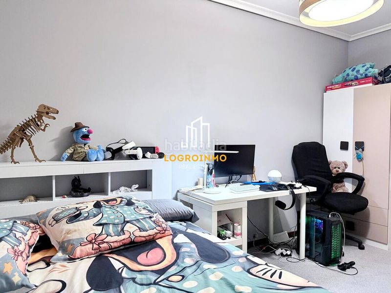 Foto c72f6736-edb5-40aa-8227-0e493626a9bb. Flat with heating in Oeste Logroño