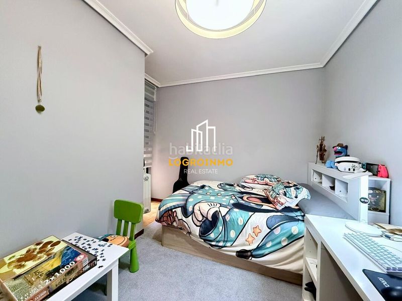 Foto dd11fcb8-25b0-44fd-8245-013a8055a356. Flat with heating in Oeste Logroño