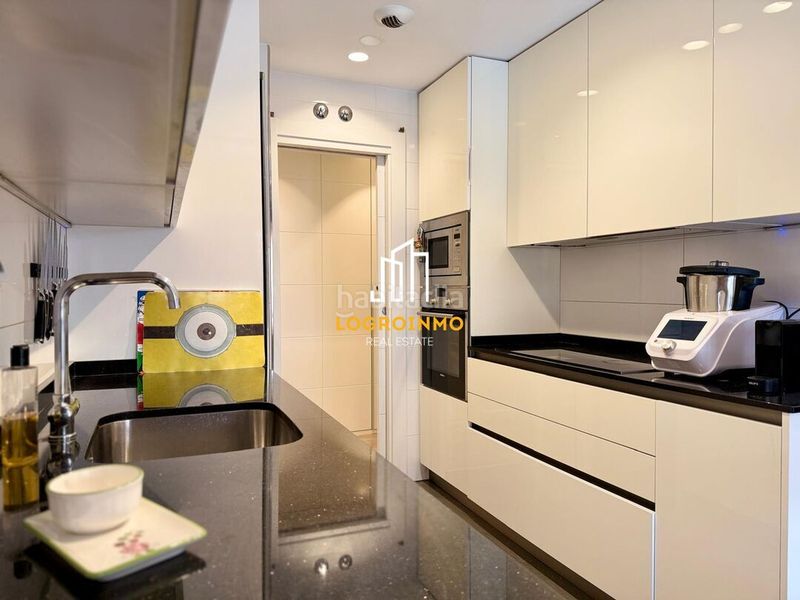 Foto 5981c070-3b16-4f10-8880-0508e9c4f1fc. Lloguer pis amb calefacció aparcament piscina a Cascajos - Piqueras Logroño