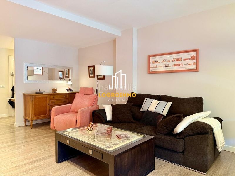 Foto 5f763470-a0fa-4060-8e62-1d94effef6f2. Lloguer pis amb calefacció aparcament piscina a Cascajos - Piqueras Logroño