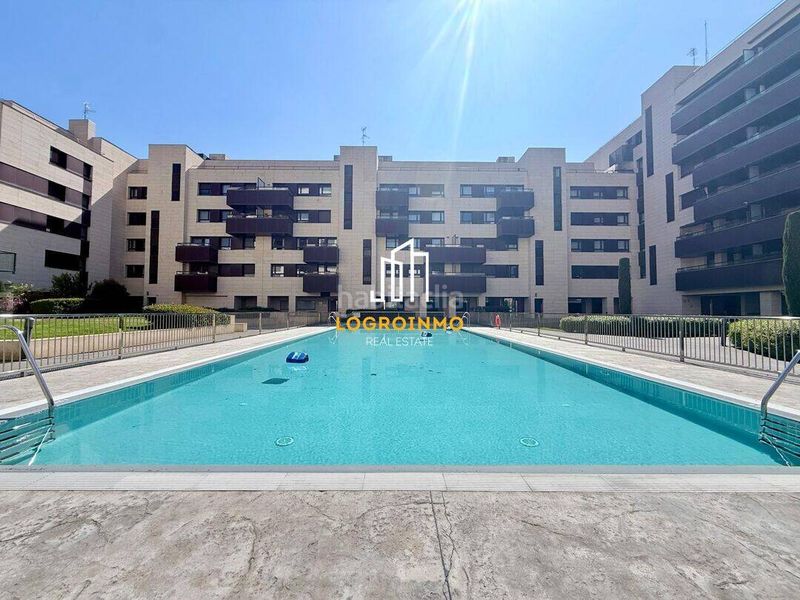 Foto 8e320eef-528c-4318-9b2e-b97276773601. Lloguer pis amb calefacció aparcament piscina a Cascajos - Piqueras Logroño