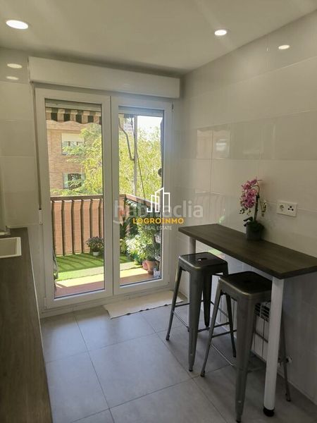 Foto 56cd1fa9-5c6d-4637-b969-b7b4ba1f645c. Pis amb calefacció aparcament a Residencia Logroño