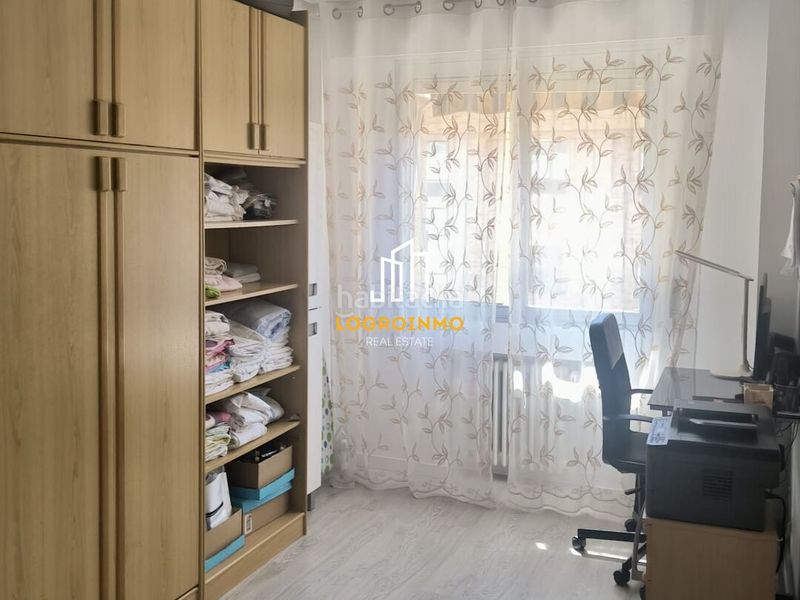 Foto e184441f-79fd-4fc4-bc72-a25aa9e594e1. Pis amb calefacció aparcament a Residencia Logroño