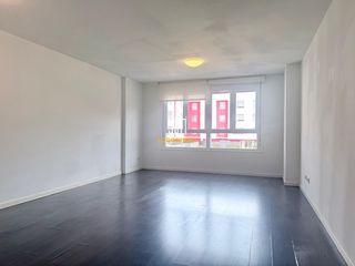 Etagenwohnung in Lardero. Piso en venta en r1 de lardero