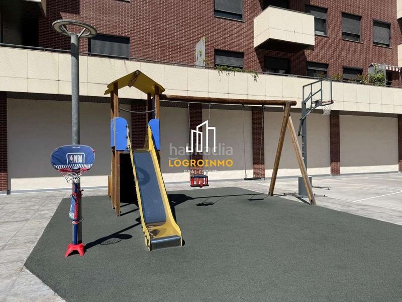 Foto 10823a6a-dbc5-4eec-b2b5-3225617a3b8e. Rent flat with heating parking pool in La Cava - Fardachón Logroño