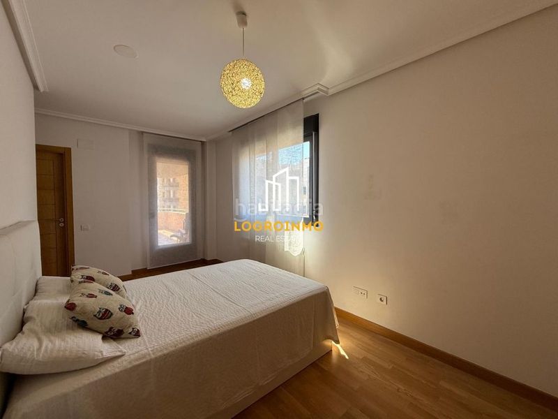 Foto 6e087dec-59d4-4bf6-b549-97b5137f18f7. Rent flat with heating parking pool in La Cava - Fardachón Logroño