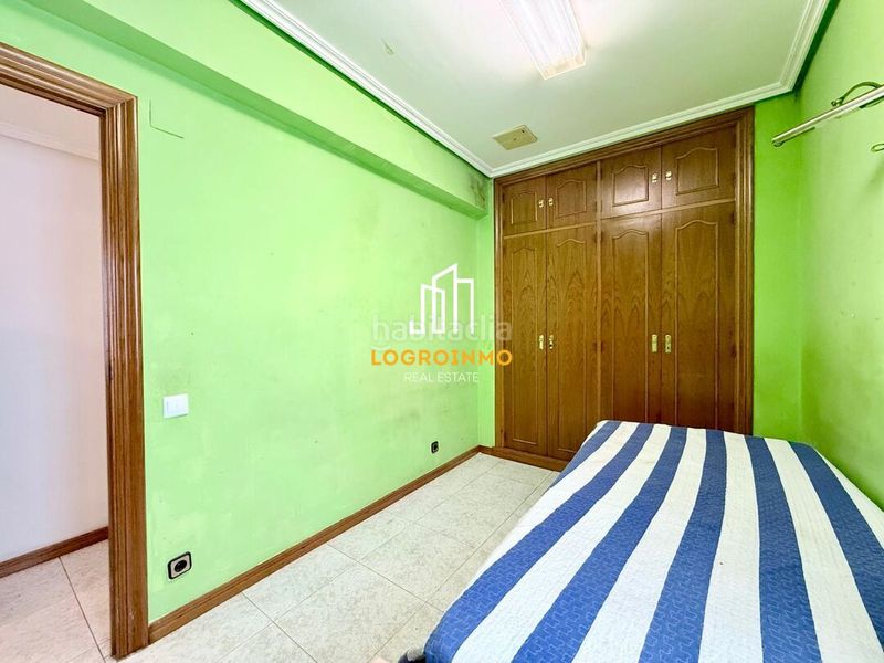 Foto f90ce70f-0849-4b13-83bc-54113dfde9b4. Flat with heating in Jesuitas Logroño
