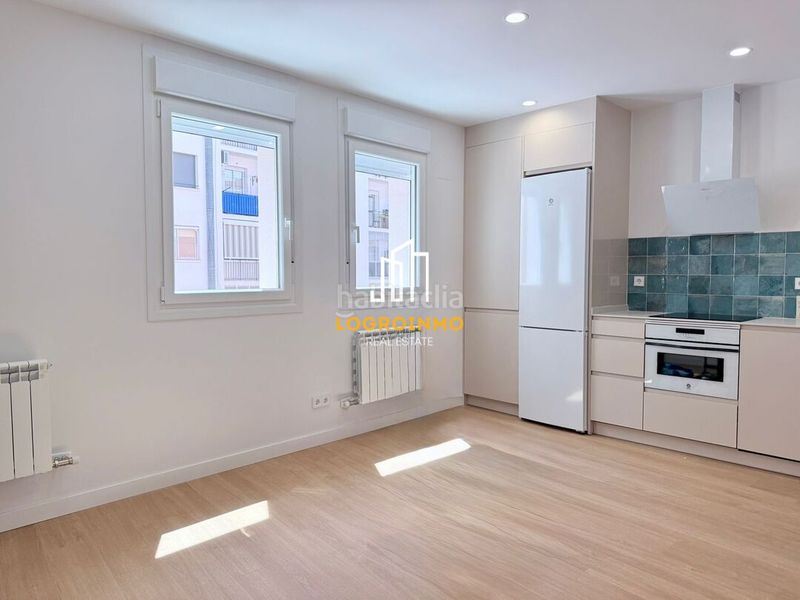 Foto daa67d72-5267-4d48-b244-fd2dc14c8ce7. Flat with heating in Oeste Logroño