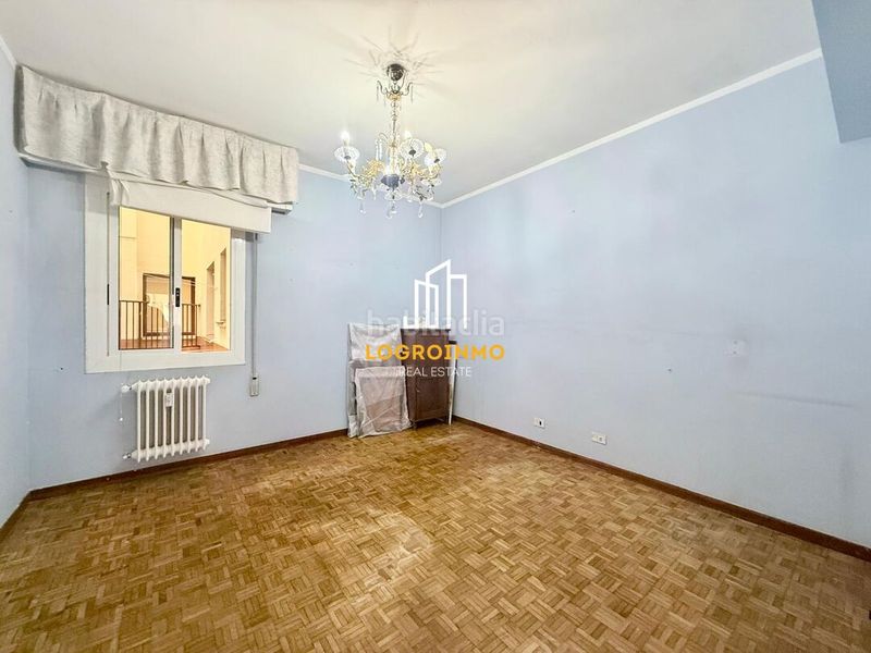 Foto 73ae8a11-81a3-4241-b339-2c8ffc9aa573. Flat with heating in Gran Via Logroño