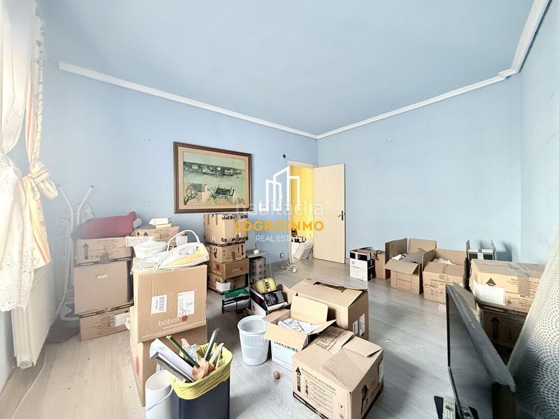 Foto 763d8581-8b7b-44e0-bd02-9dd10dd85914. Flat with heating in Residencia Logroño