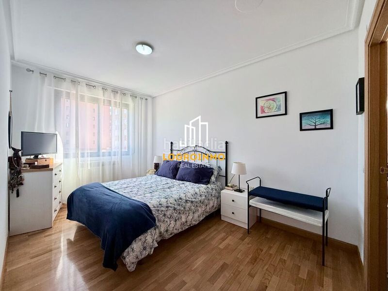 Foto 0e4c38dc-e459-4e10-aa5b-d4b4eae0446a. Flat with heating parking pool in Cascajos - Piqueras Logroño