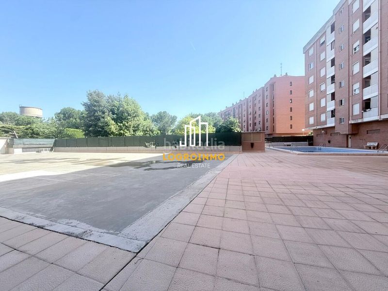 Foto 520c784e-22f9-49c2-9225-9c832b693c49. Flat with heating parking pool in Cascajos - Piqueras Logroño