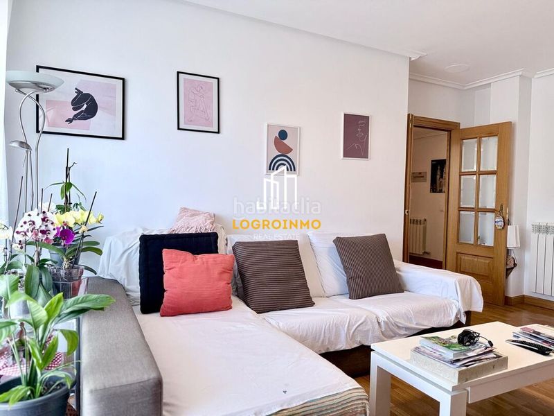 Foto 902800f9-24e9-4e1a-baa5-0f3fda6a153b. Flat with heating parking pool in Cascajos - Piqueras Logroño