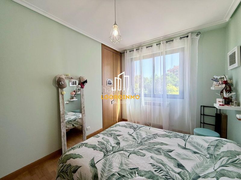 Foto 9b38a763-73ca-479e-81b3-47264fa31a4e. Flat with heating parking pool in Cascajos - Piqueras Logroño