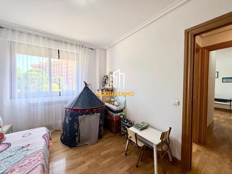 Foto 9b49db09-967e-46c4-9f94-047fafe32f36. Flat with heating parking pool in Cascajos - Piqueras Logroño