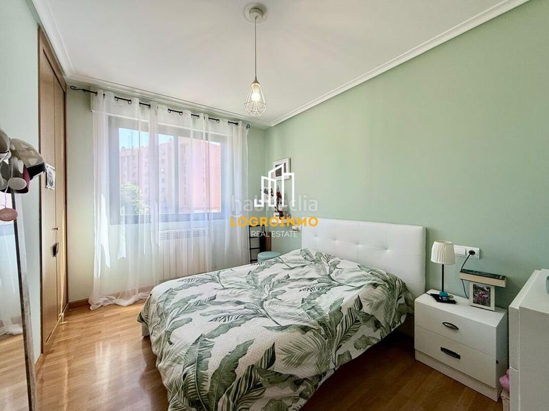 Foto a9c4304c-3b71-4f05-9294-62990e567e77. Flat with heating parking pool in Cascajos - Piqueras Logroño