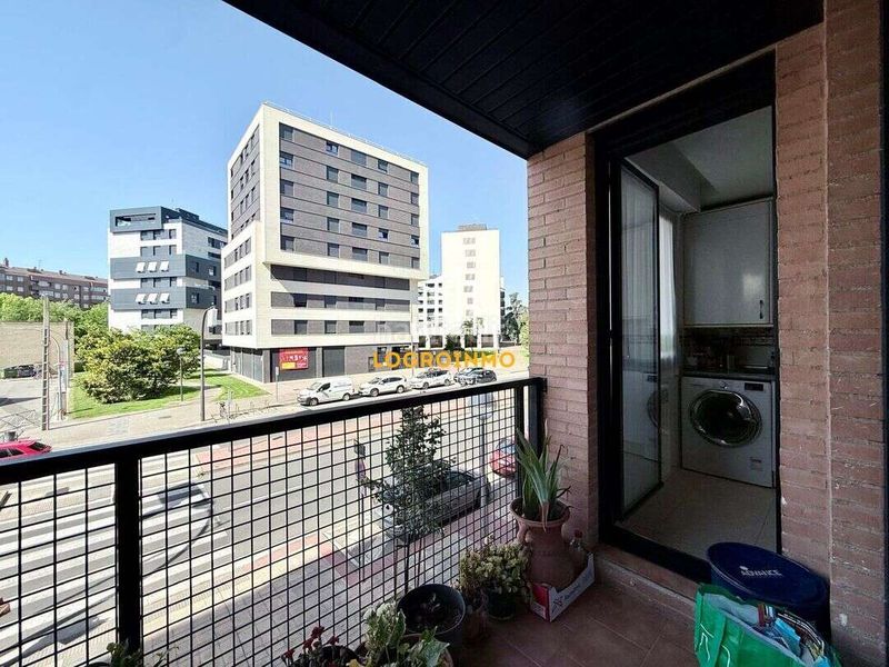 Foto e329087d-1cfb-410a-8a96-44bc92d5c18d. Flat with heating parking pool in Cascajos - Piqueras Logroño