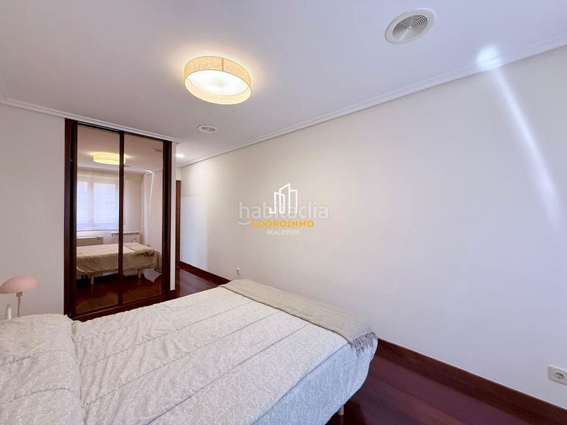Foto 410c2713-411a-473b-95d8-8fe0bdea3587. Rent flat with heating parking in Gran Via Logroño