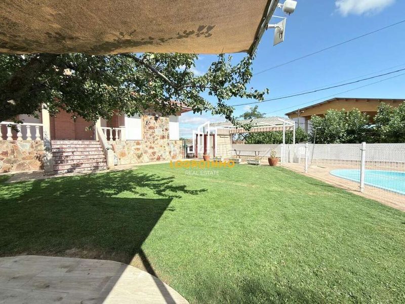 Foto 23a8c94e-e64f-4bfc-8643-5486562b4531. Casa amb calefacció piscina a Redal (El)