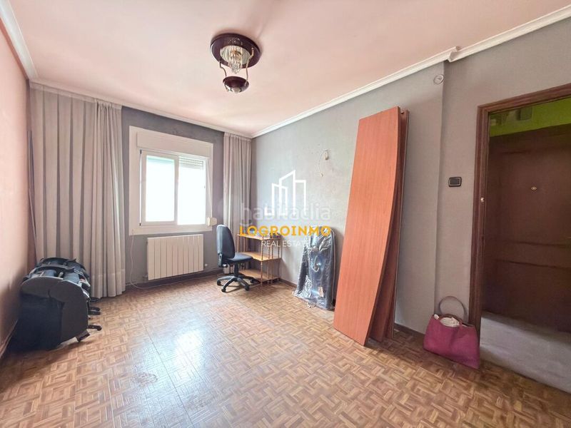 Foto 7aae1236-c03b-468f-9245-1ec197201be4. Flat with heating in Gran Via Logroño