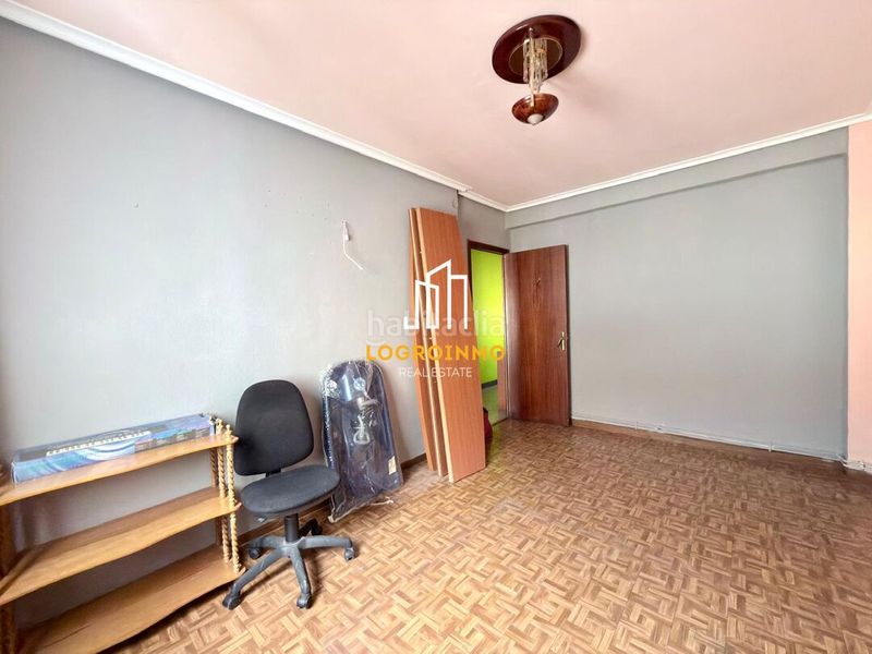 Foto a9c3b79b-3a91-4ba0-a94a-f6a498860c6a. Flat with heating in Gran Via Logroño