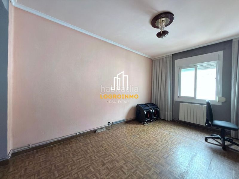 Foto b8102778-5b29-4779-a686-654123e68661. Flat with heating in Gran Via Logroño