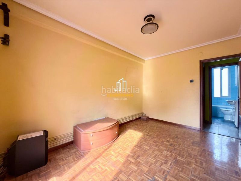 Foto d87c96f1-d5cb-47eb-8e23-14d8c4715f4a. Flat with heating in Gran Via Logroño