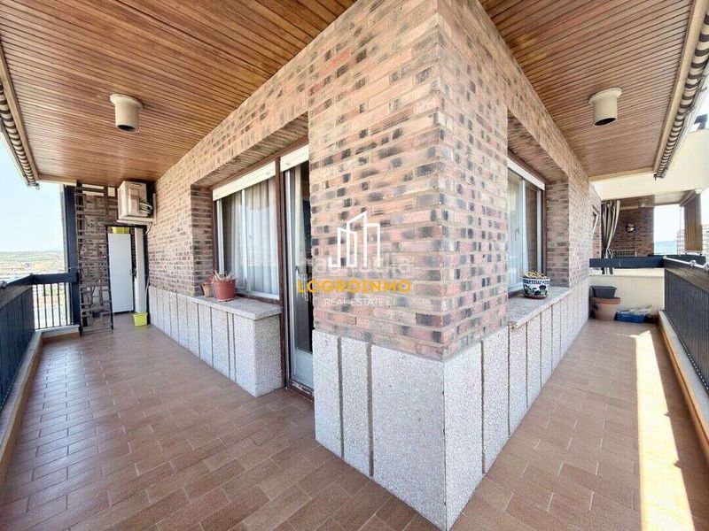 Foto 1c755ee2-7357-4e8c-8872-1bad2acc87a7. Flat with heating parking in Residencia Logroño