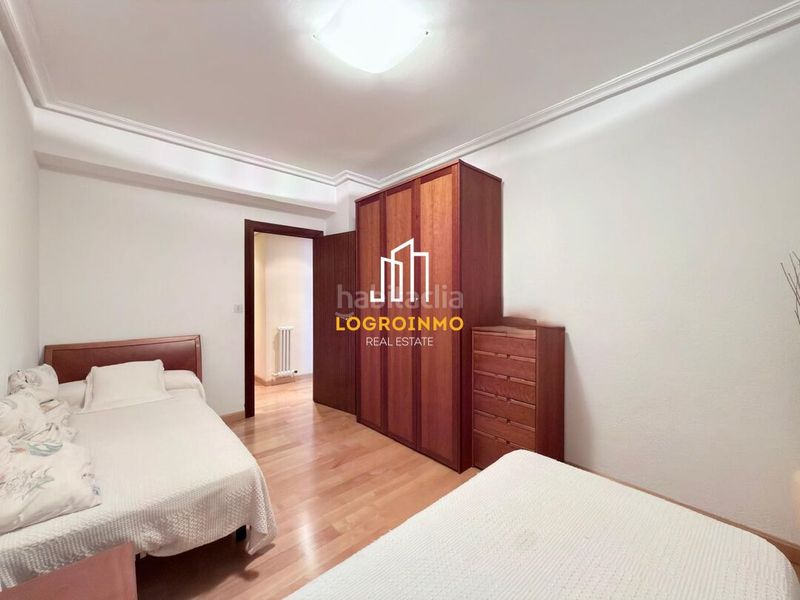 Foto 99ebaede-e885-41e2-9501-c4e9eafa0646. Flat with heating parking in Residencia Logroño