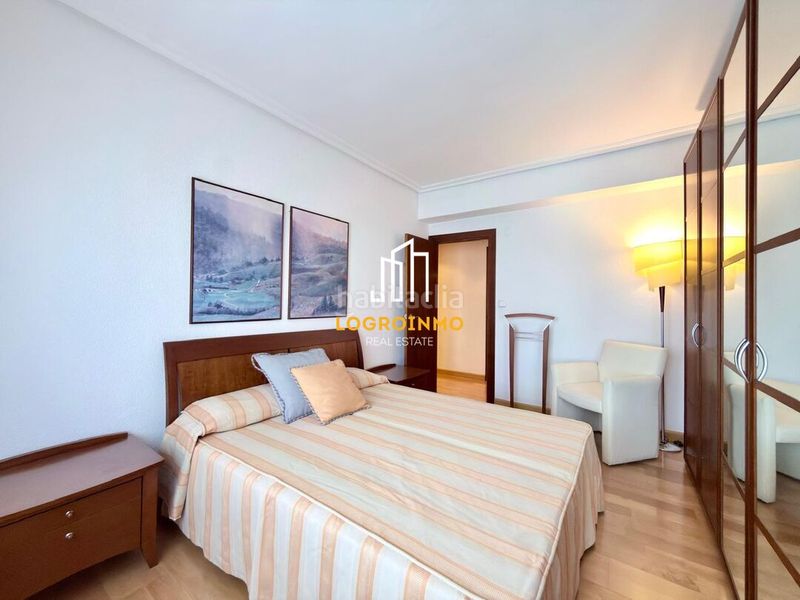 Foto b402949a-7641-4792-bbcc-2daa799611c3. Flat with heating parking in Residencia Logroño