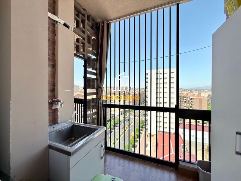 Foto c3c02858-67e3-4c80-8e62-833dd5e32a8a. Flat with heating parking in Residencia Logroño